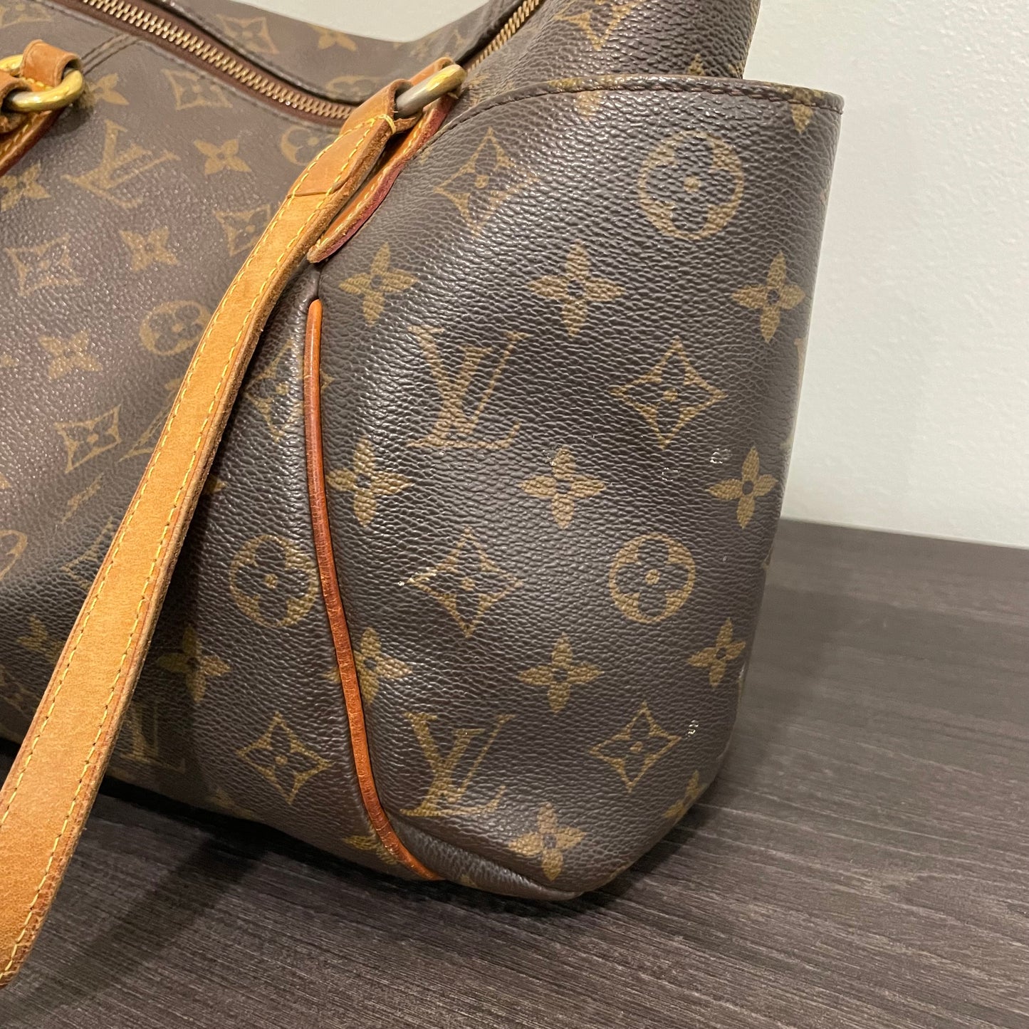 SOLD! Louis Vuitton Monogram Totally PM