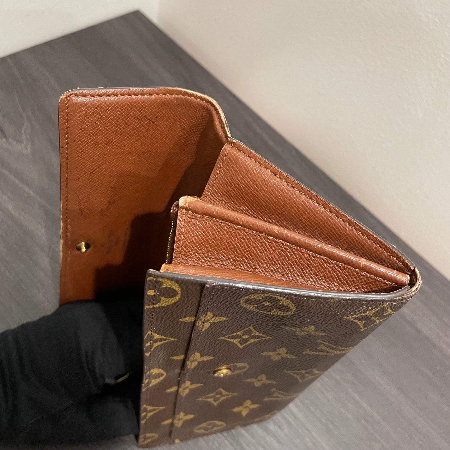 #118 LOUIS VUITTON Monogram Long Bifold Wallet with Dust Bag & Box