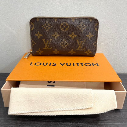 #121 LOUIS VUITTON Monogram Zippy Wallet with Dust Bag & Box