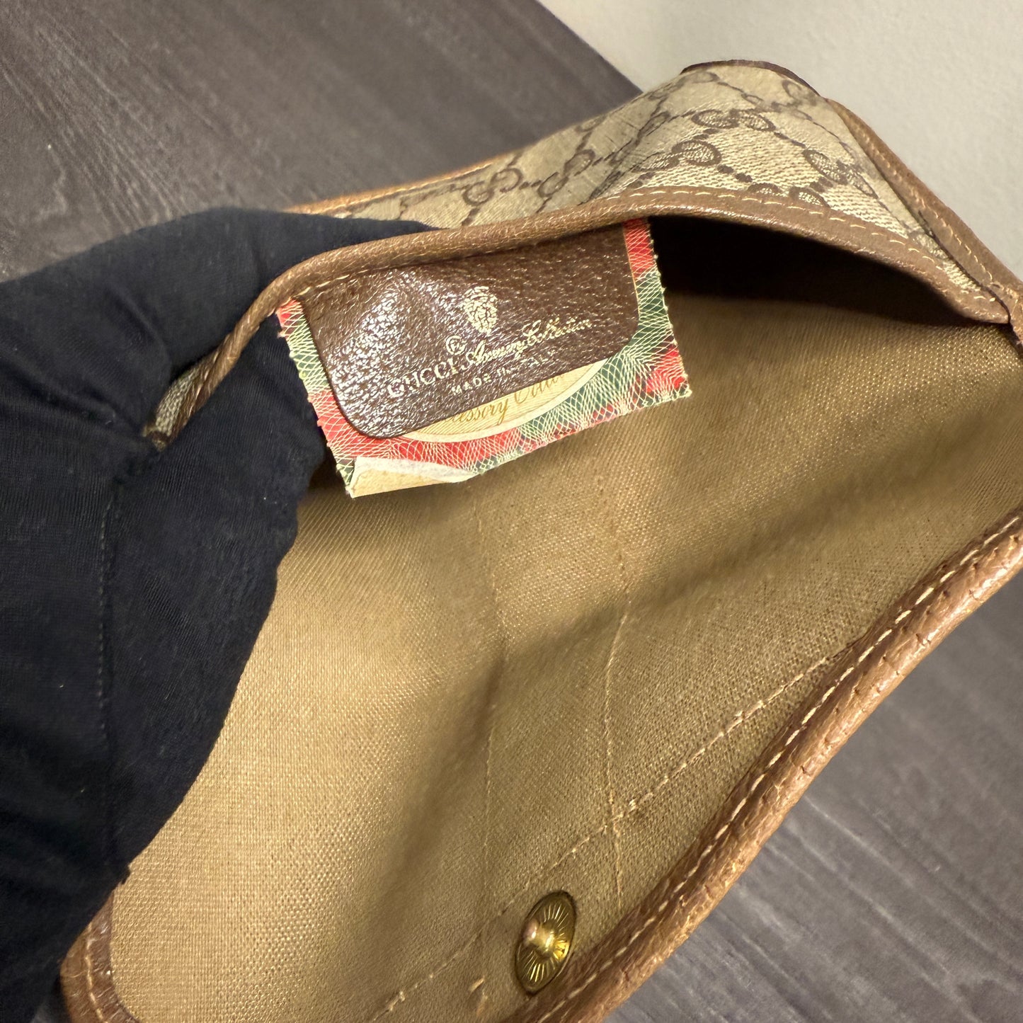 #1060 GUCCI GG Coated Canvas Pouch (TOP PICK!)
