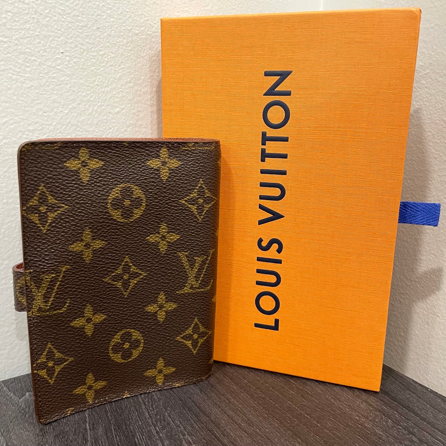 CLEARANCE #132 LOUIS VUITTON Monogram Agenda PM & Box