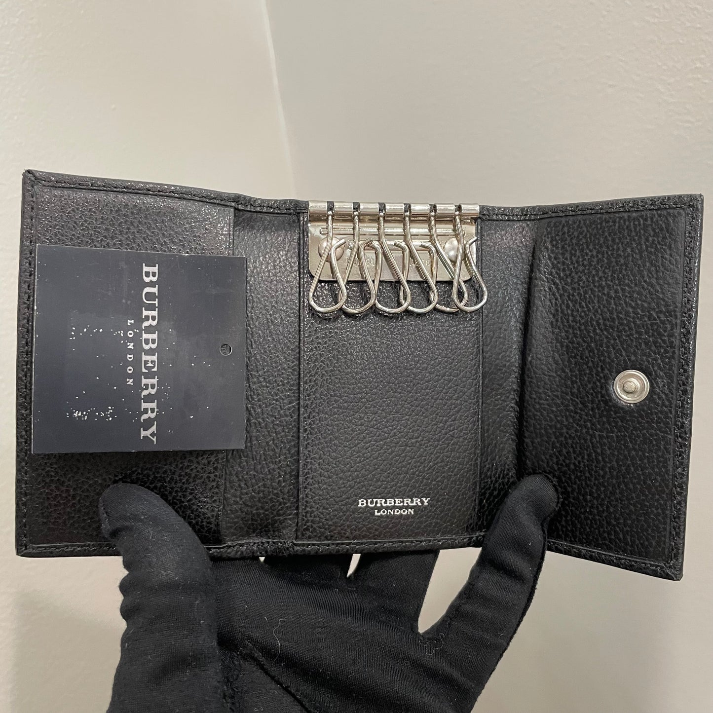 #139 BURBERRY Black Leather Key Case