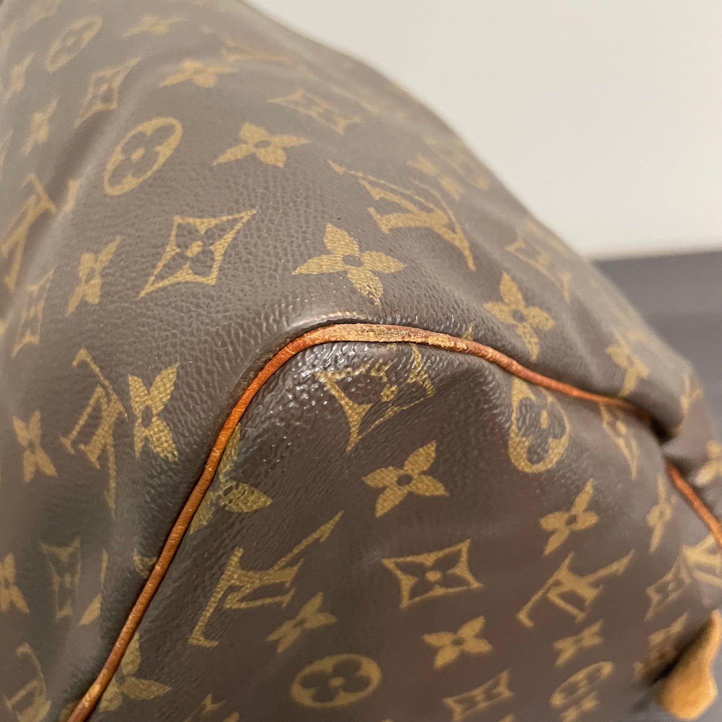 SOLD! Louis Vuitton Monogram Speedy 30