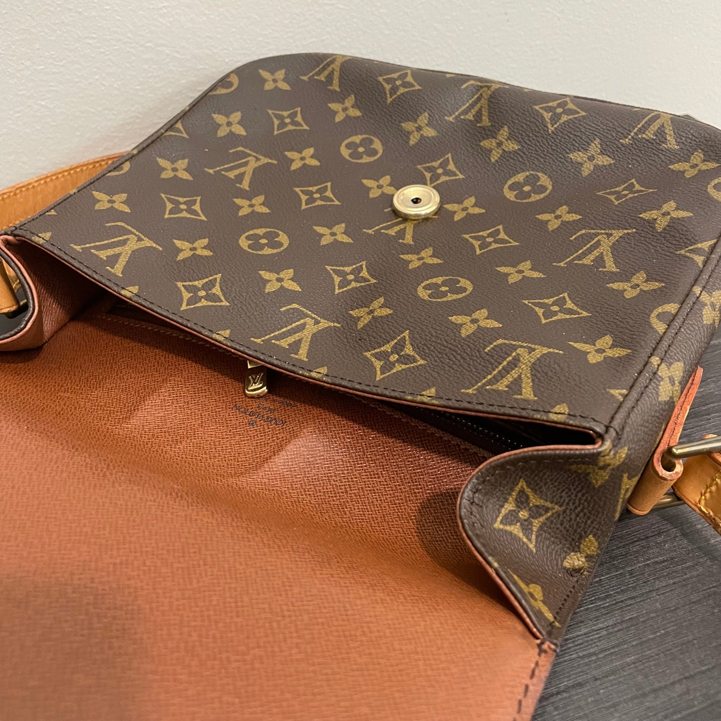 SOLD! Louis Vuitton Monogram Saint Cloud GM