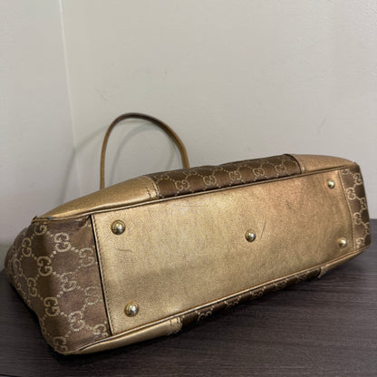 1015-09 GUCCI Gold GG Signature Princy Medium