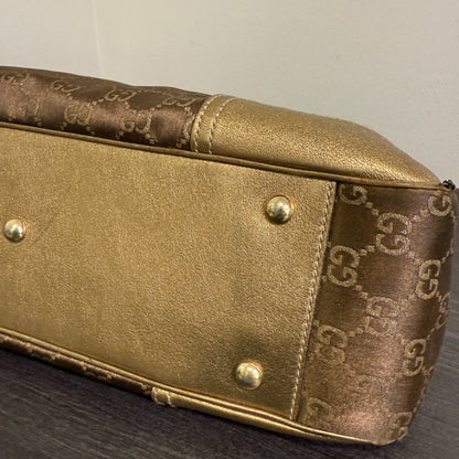 1015-09 GUCCI Gold GG Signature Princy Medium