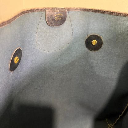 1015-10 GUCCI Navy Blue GG Supreme Sherry Line Shoulder Bag