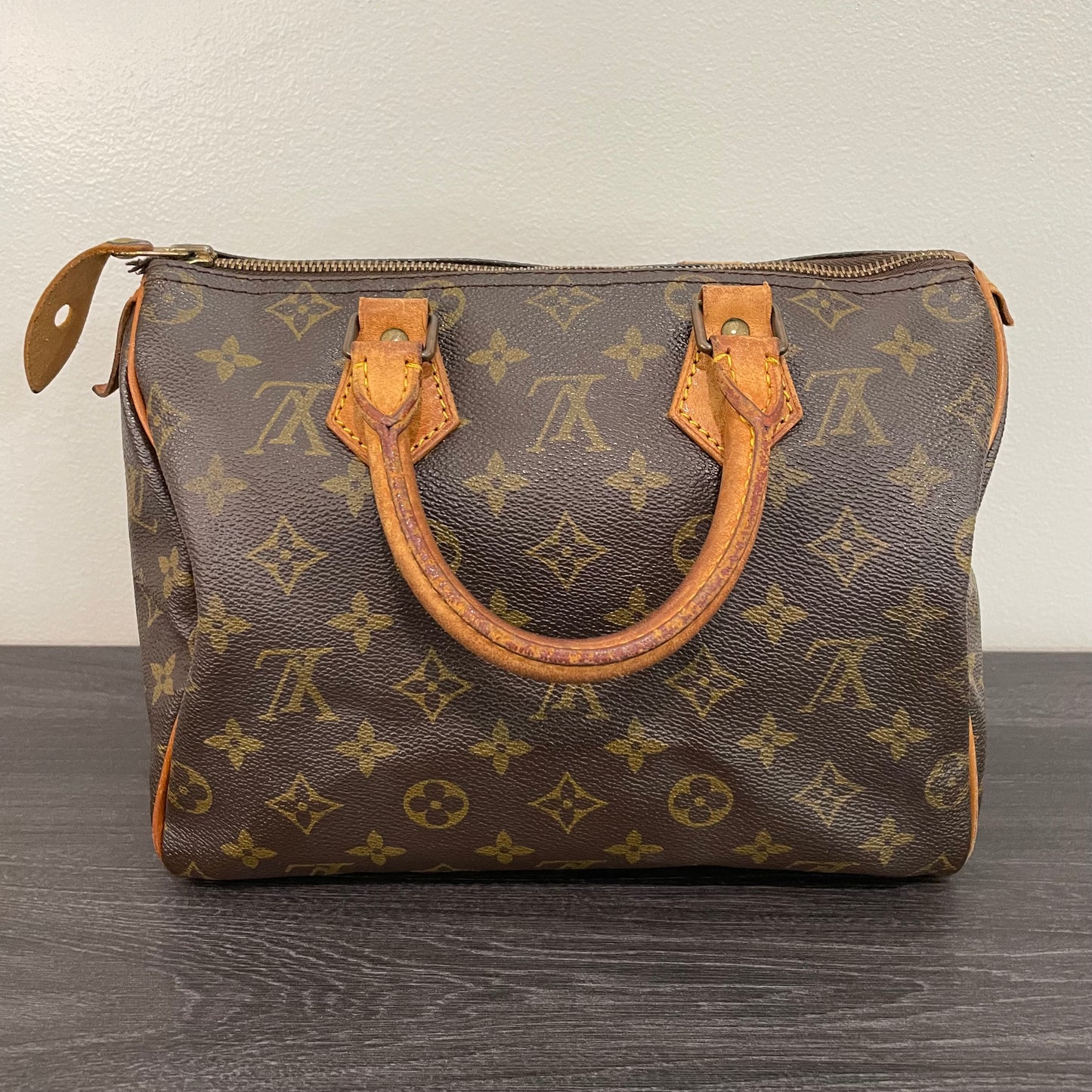 Louis Vuitton Monogram Speedy 25