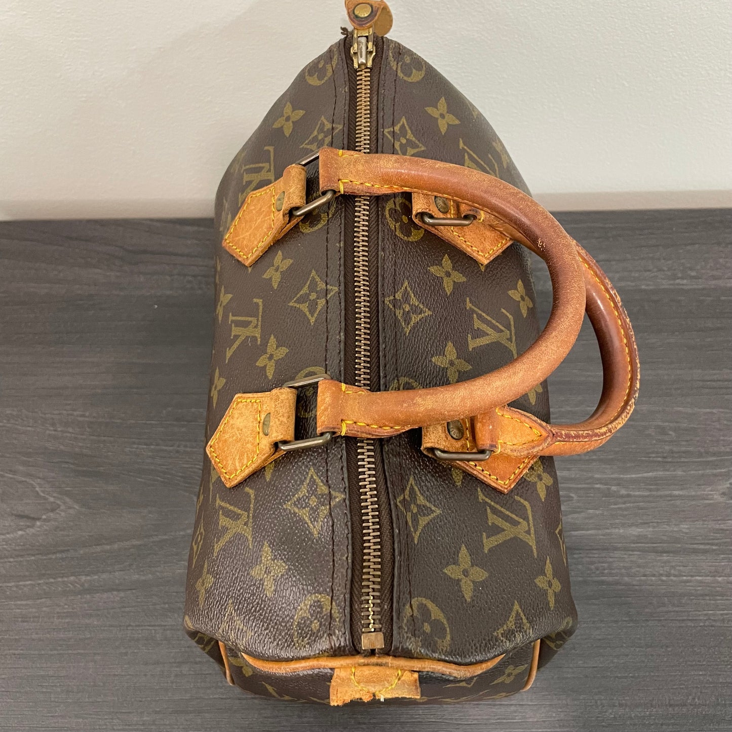 Louis Vuitton Monogram Speedy 25