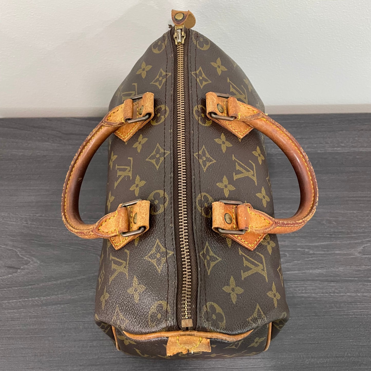 Louis Vuitton Monogram Speedy 25