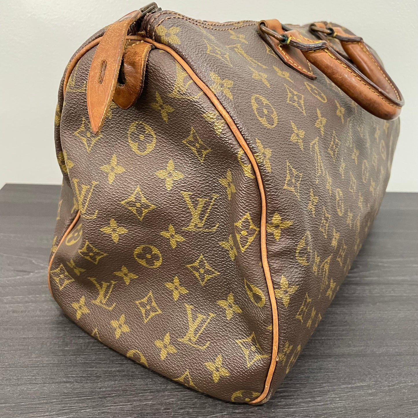 Louis Vuitton Monogram Speedy 40