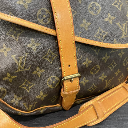 Louis Vuitton Monogram Saumur 43