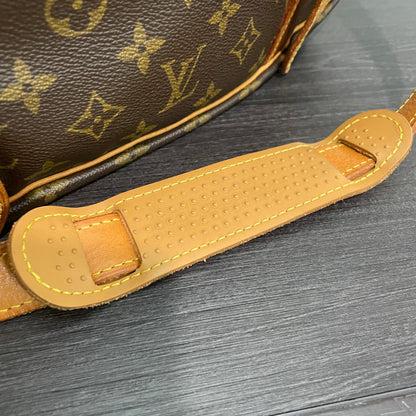 Louis Vuitton Monogram Saumur 43