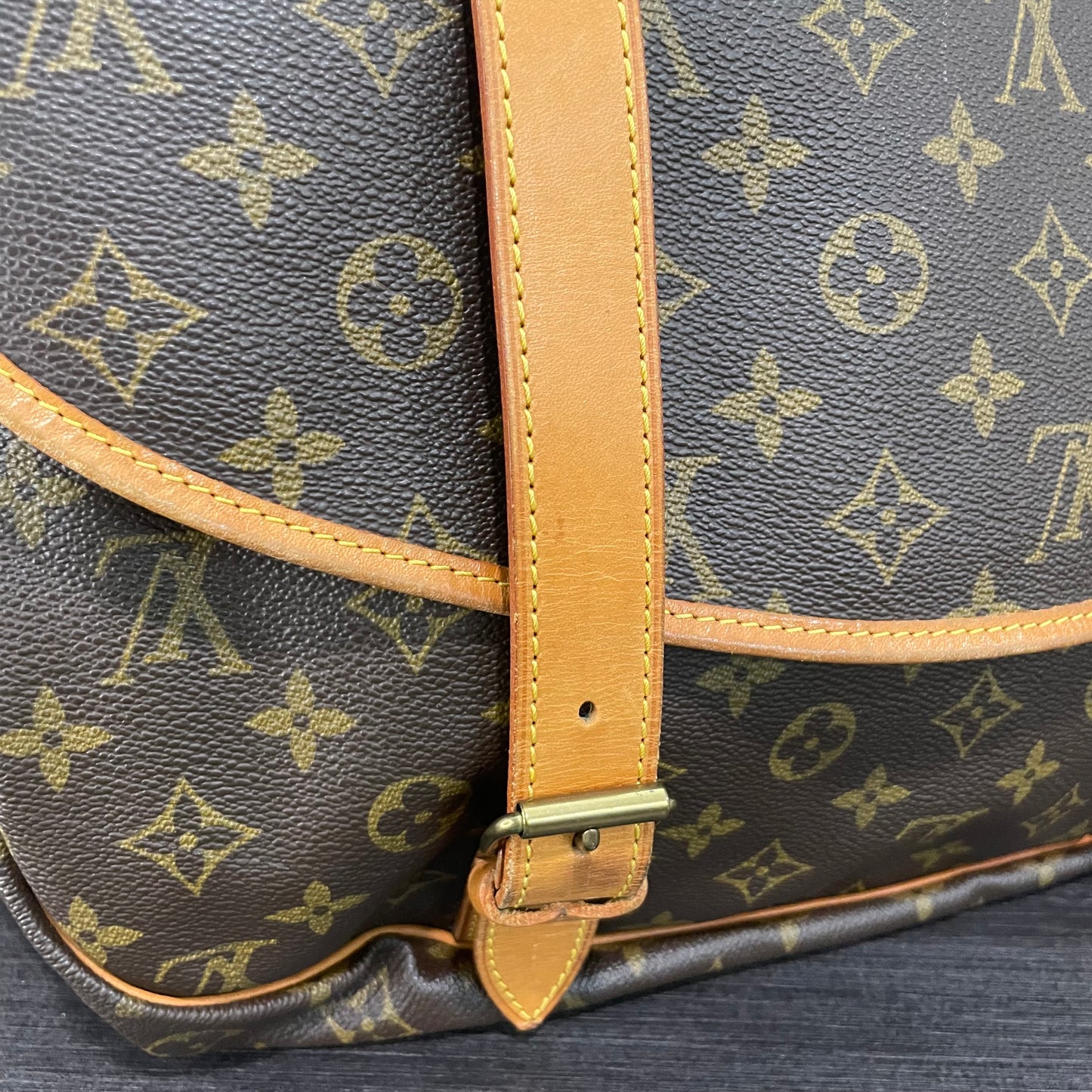 Louis Vuitton Monogram Saumur 43