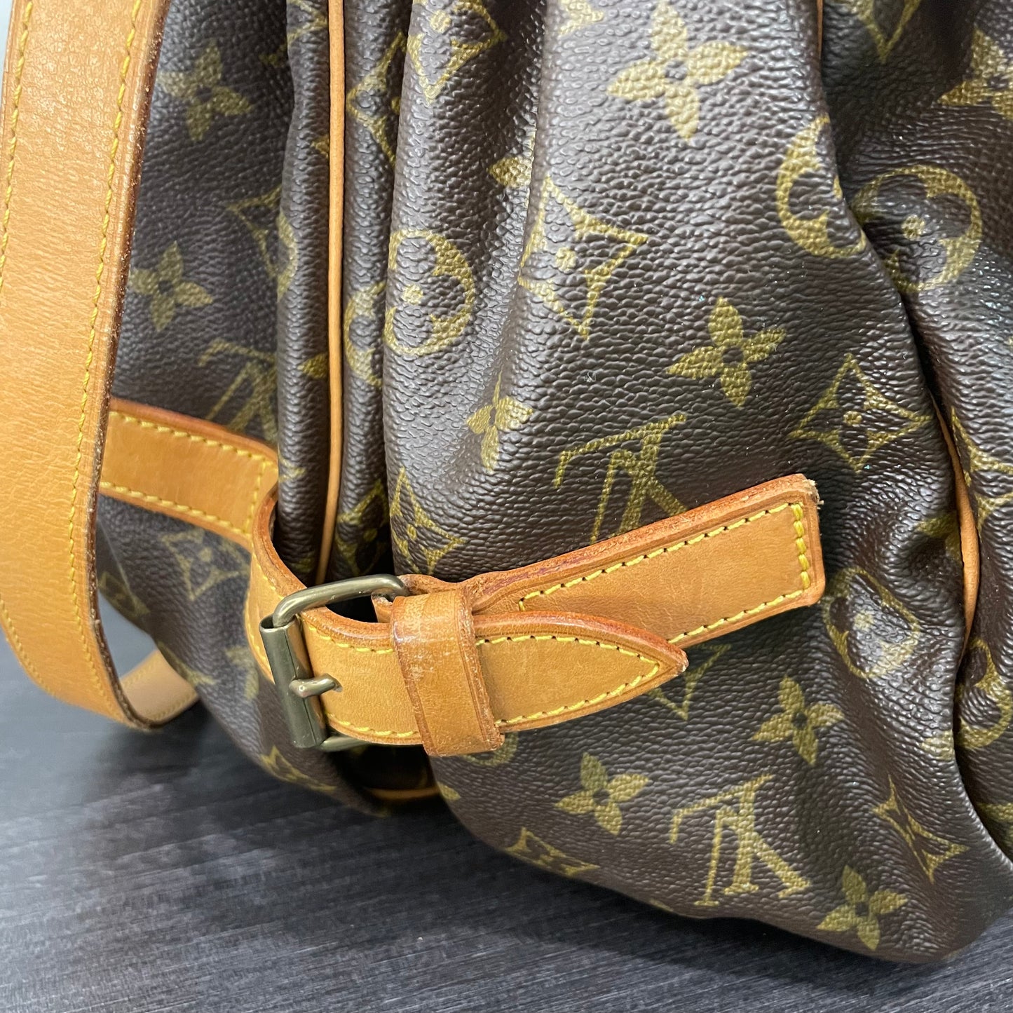 Louis Vuitton Monogram Saumur 43