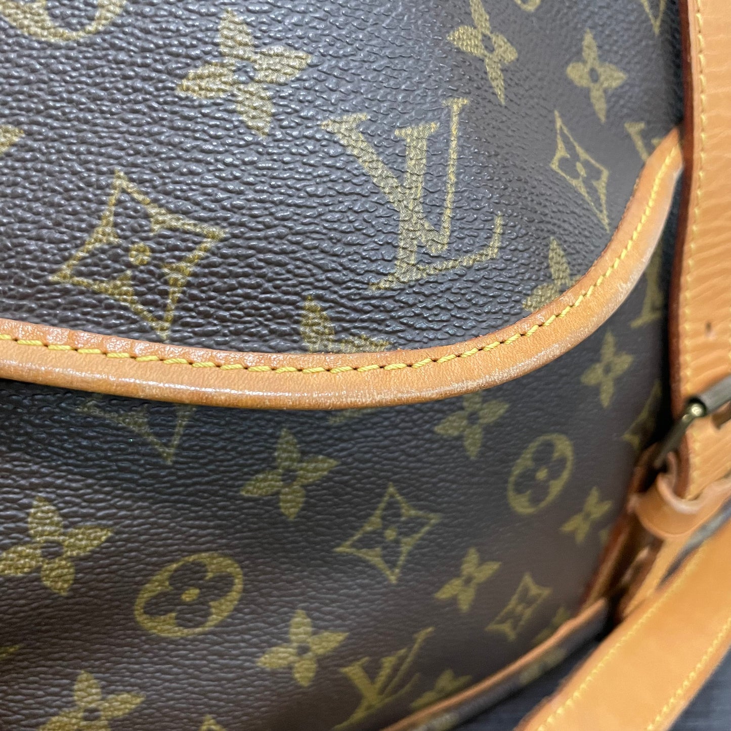 Louis Vuitton Monogram Saumur 43