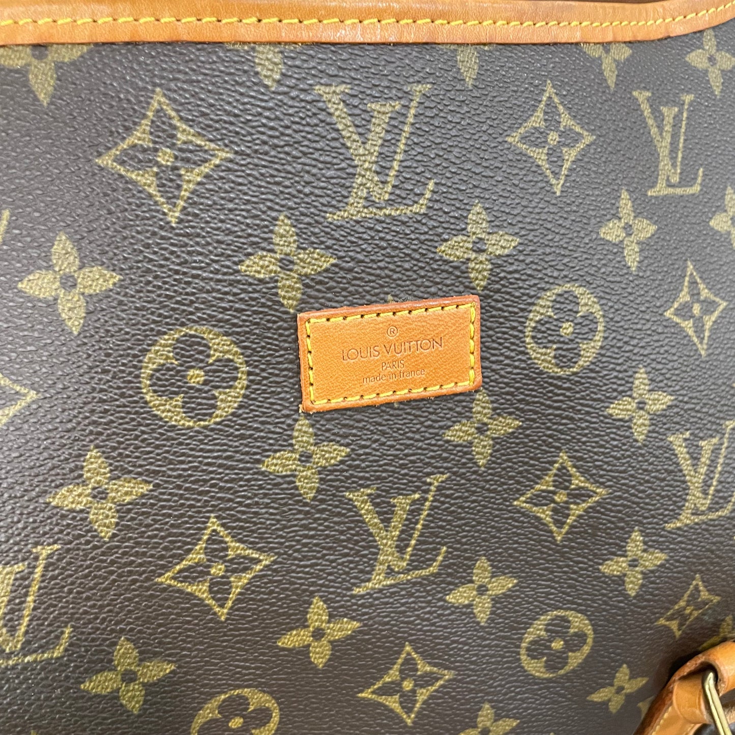 Louis Vuitton Monogram Saumur 43