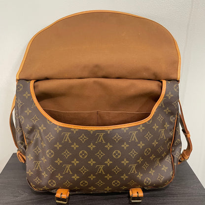 Louis Vuitton Monogram Saumur 43