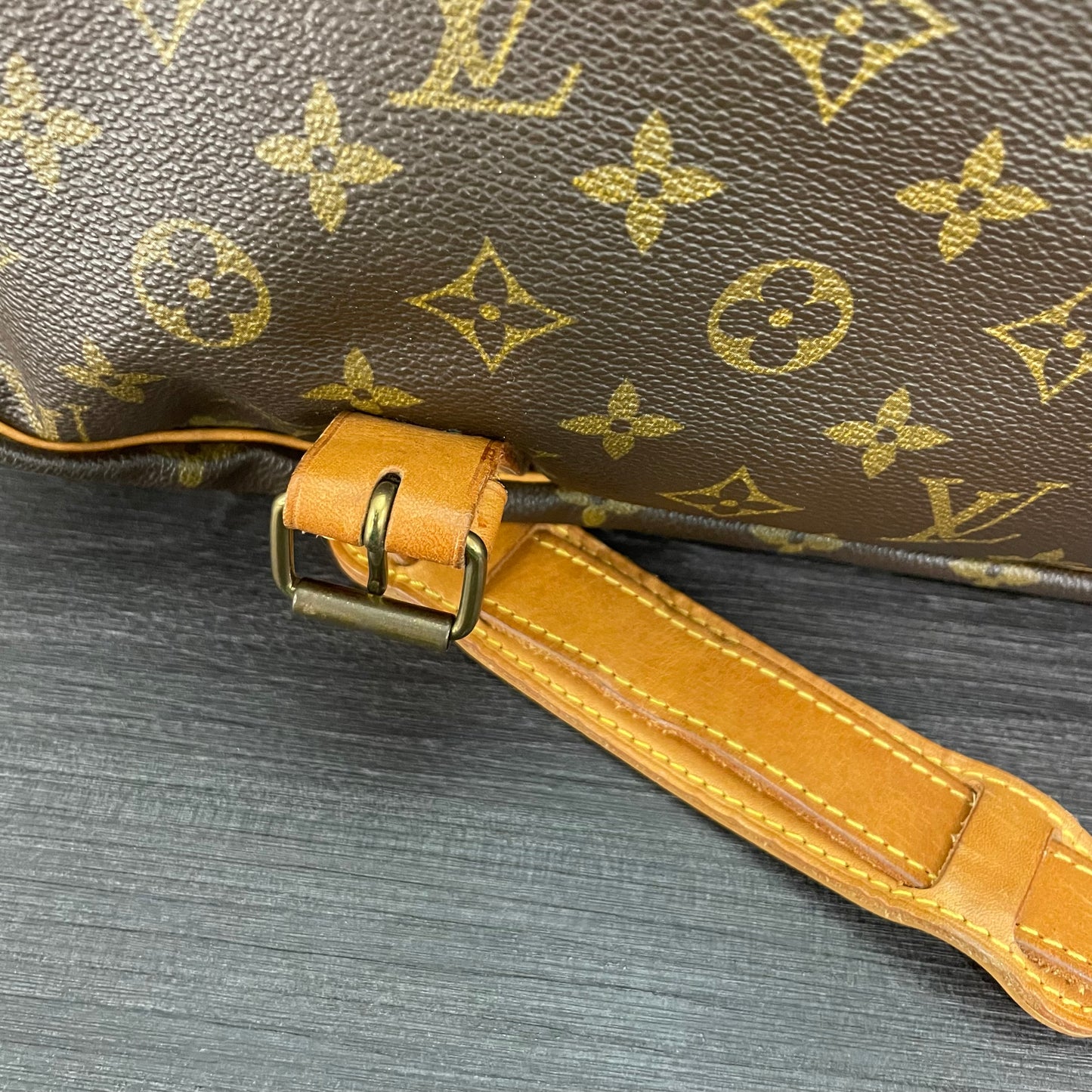 Louis Vuitton Monogram Saumur 43