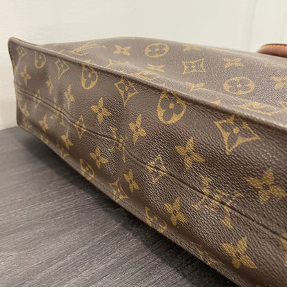 Louis Vuitton Monogram Sac Plat