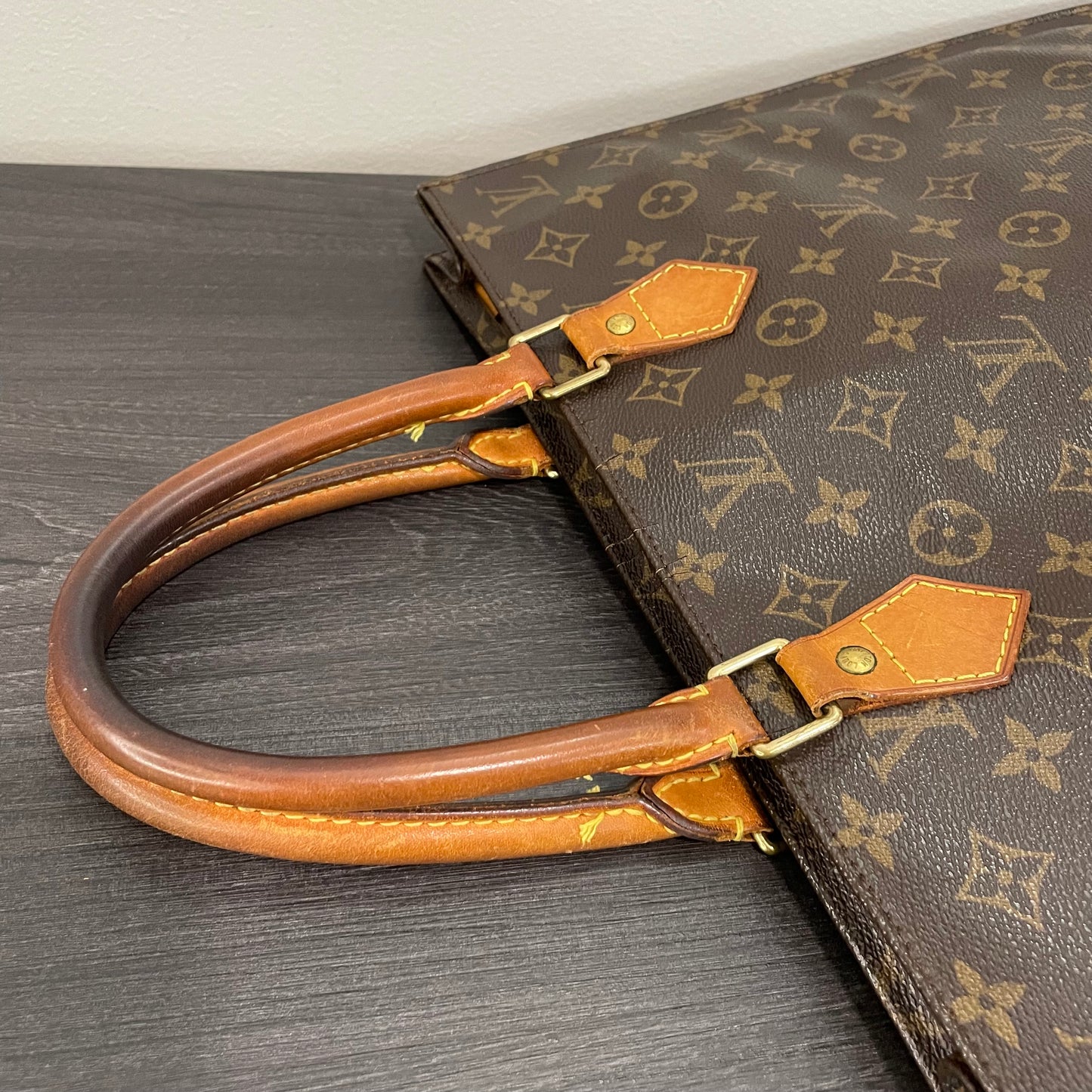 Louis Vuitton Monogram Sac Plat