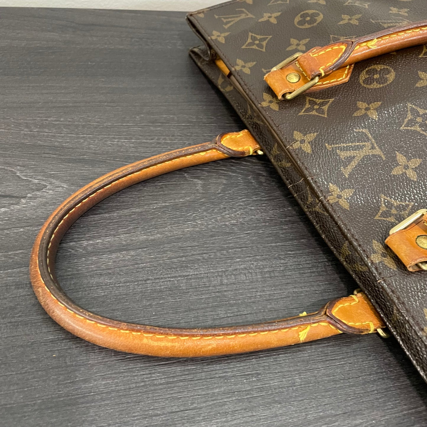 Louis Vuitton Monogram Sac Plat