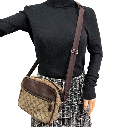 1158 GUCCI GG Supreme Small Messenger Crossbody