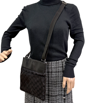 #1160 GUCCI Black GG Canvas Messenger Crossbody