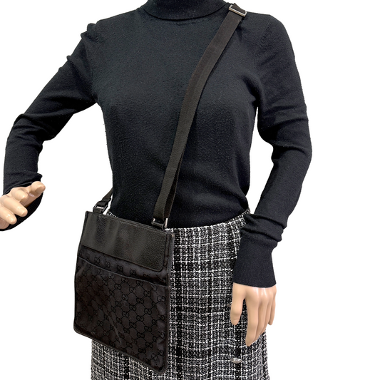 #1160 GUCCI Black GG Canvas Messenger Crossbody