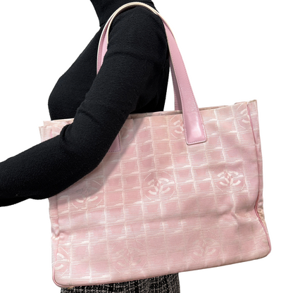 #1154 CHANEL Pink Ligne Tote