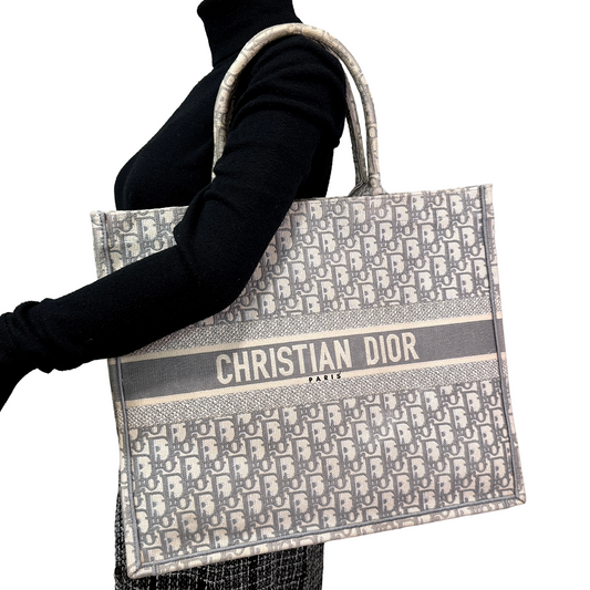 #1177 CHRISTIAN DIOR Oblique Large Book Tote Grey