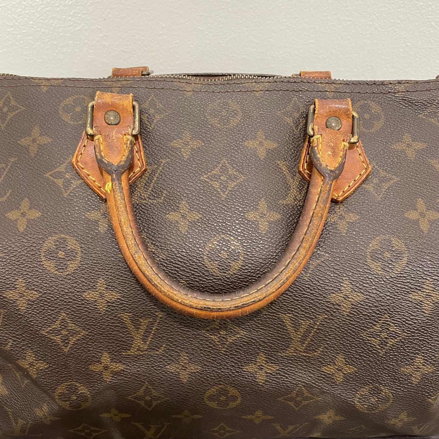 Louis Vuitton Monogram Speedy 30