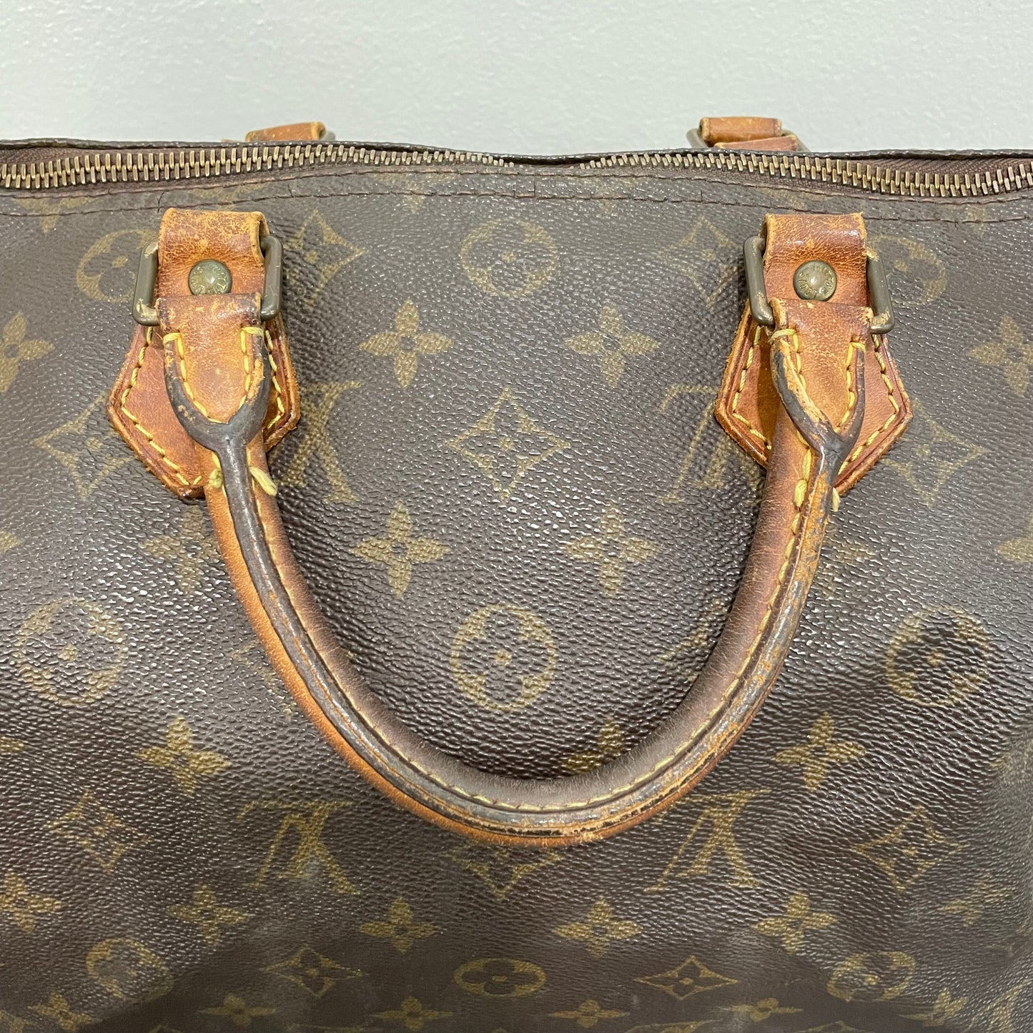 Louis Vuitton Monogram Speedy 30