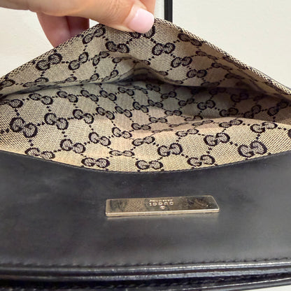 #002 GUCCI Black Messenger