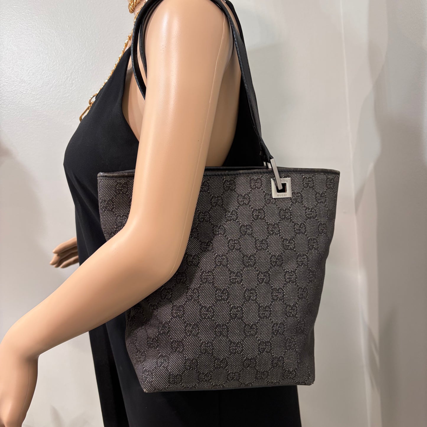 #004 GUCCI Black Canvas Bucket