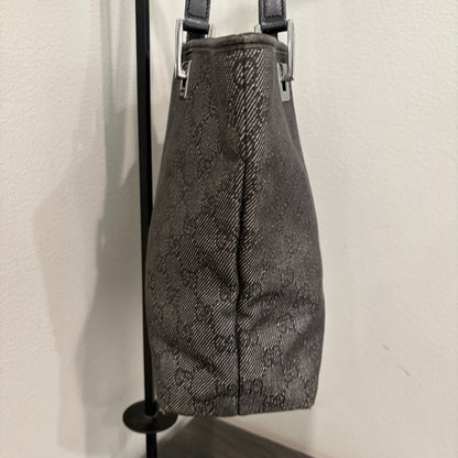 #004 GUCCI Black Canvas Bucket