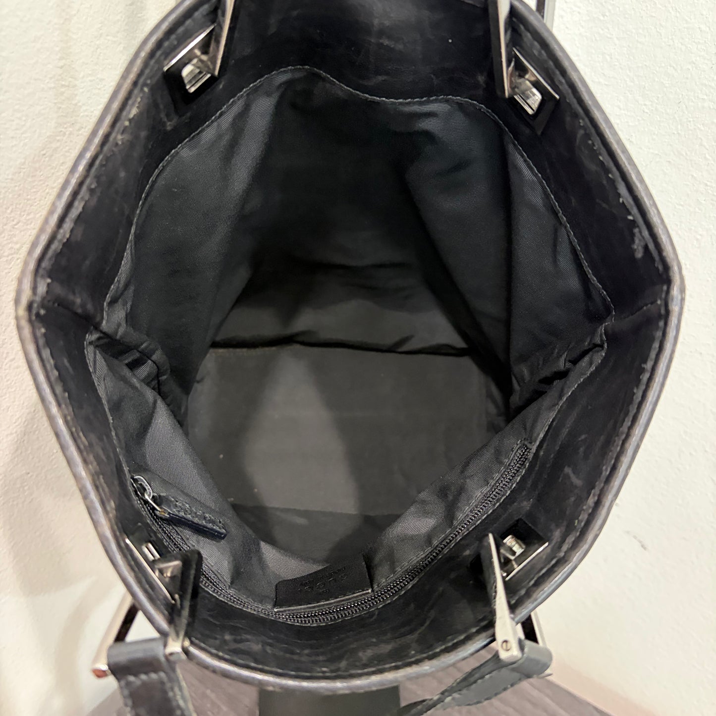 #004 GUCCI Black Canvas Bucket