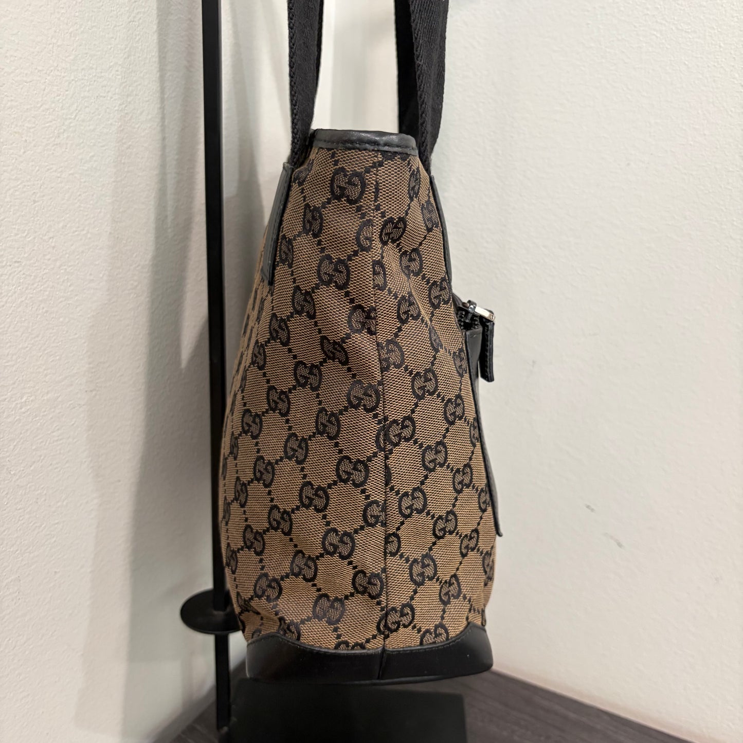 #006 GUCCI Brown Canvas Tote
