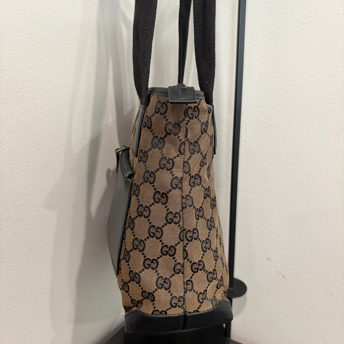 #006 GUCCI Brown Canvas Tote