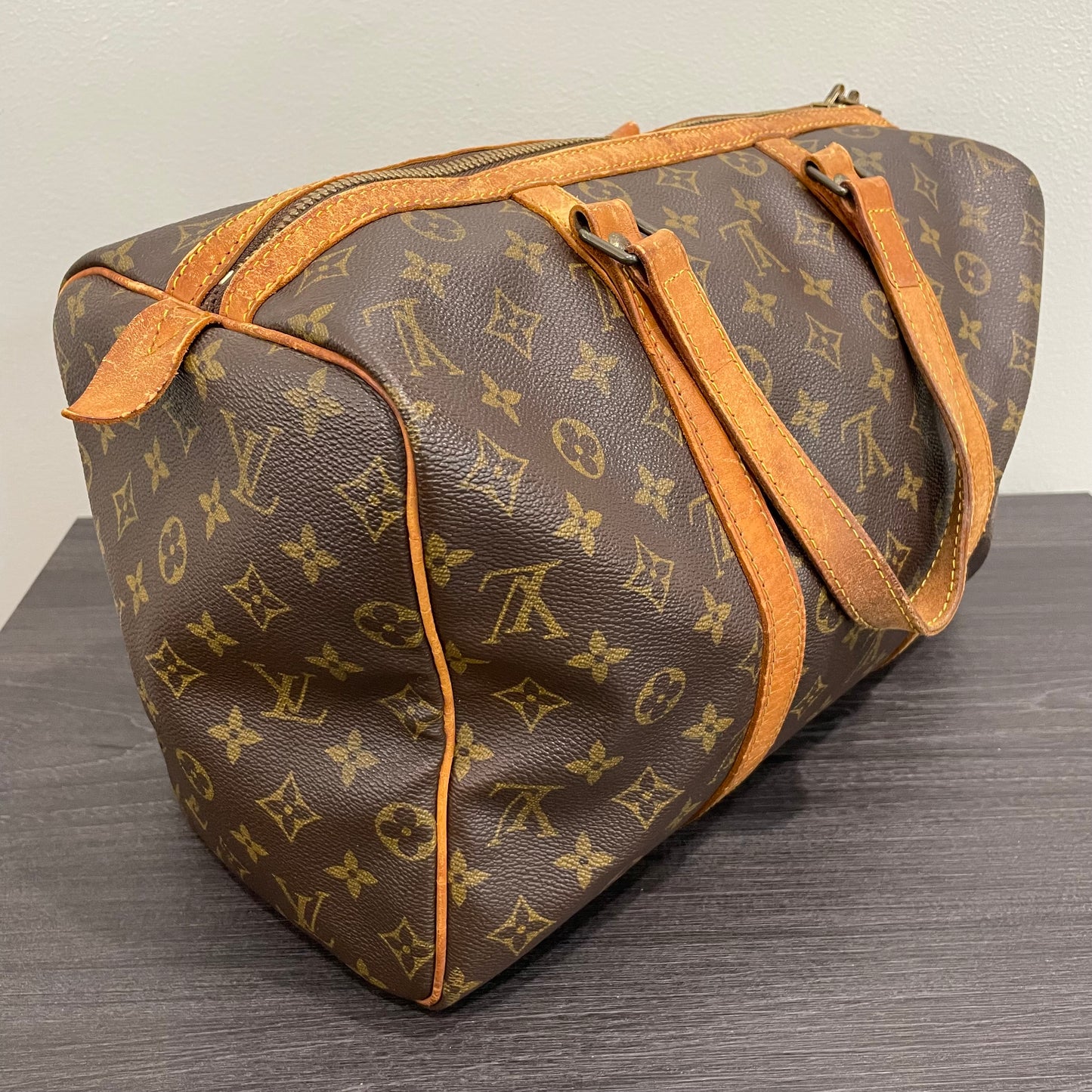 SOLD! Louis Vuitton Monogram Sac Souple 35