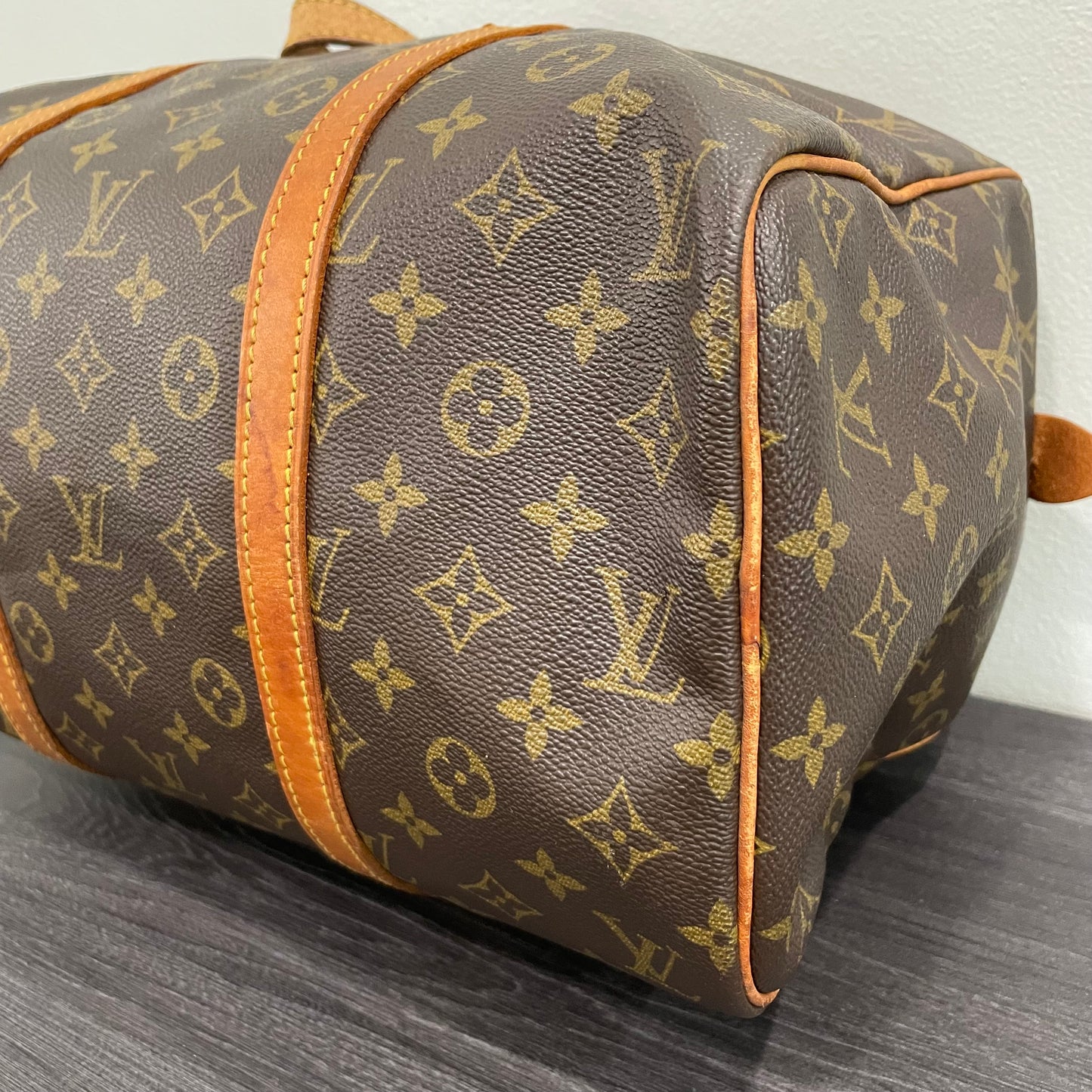 SOLD! Louis Vuitton Monogram Sac Souple 35