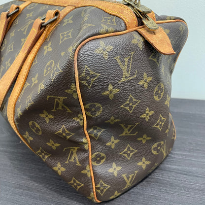 SOLD! Louis Vuitton Monogram Sac Souple 35