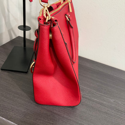#010 MICHAEL KORS Red Tote