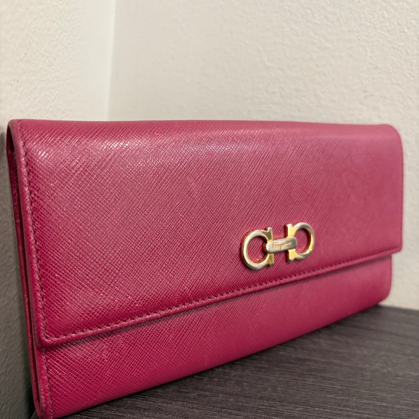 #013 SALVATORE FERRAGAMO Raspberry Long Wallet