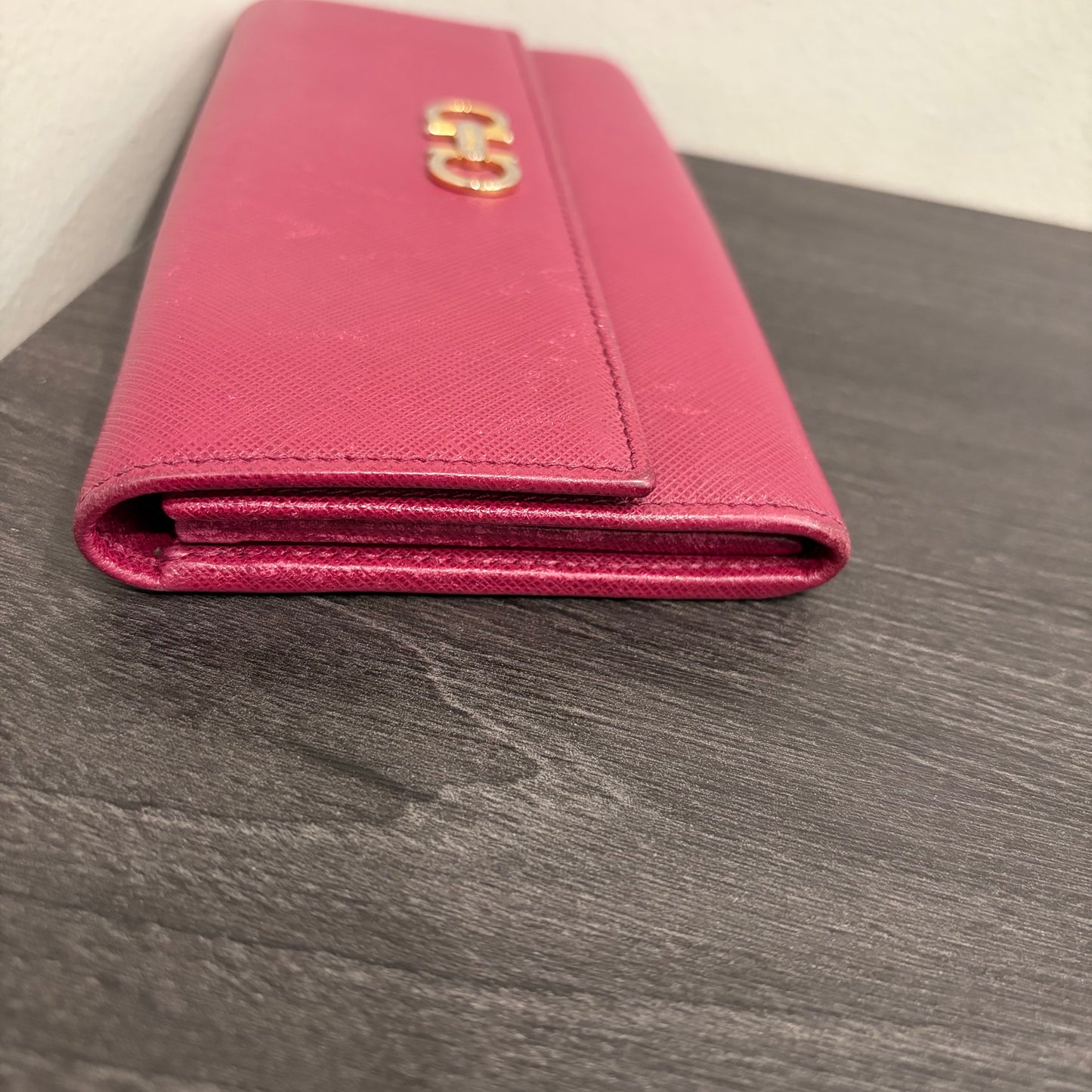 #013 SALVATORE FERRAGAMO Raspberry Long Wallet