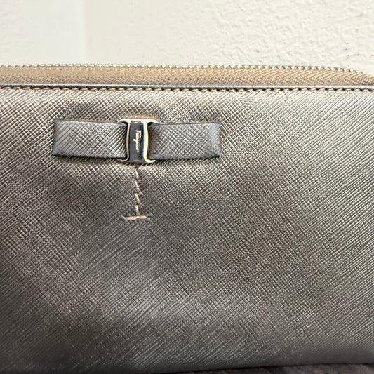 #016 SALVATORE FERRAGAMO Metallic Pewter Zip Wallet