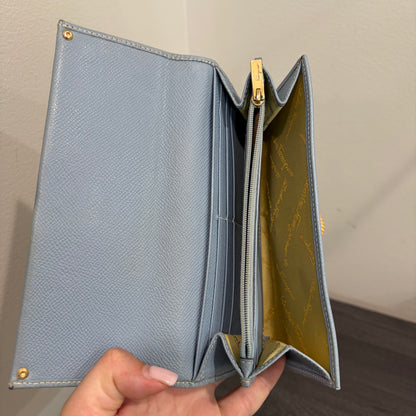 #017 SALVATORE FERRAGAMO Gancini Blue Wallet