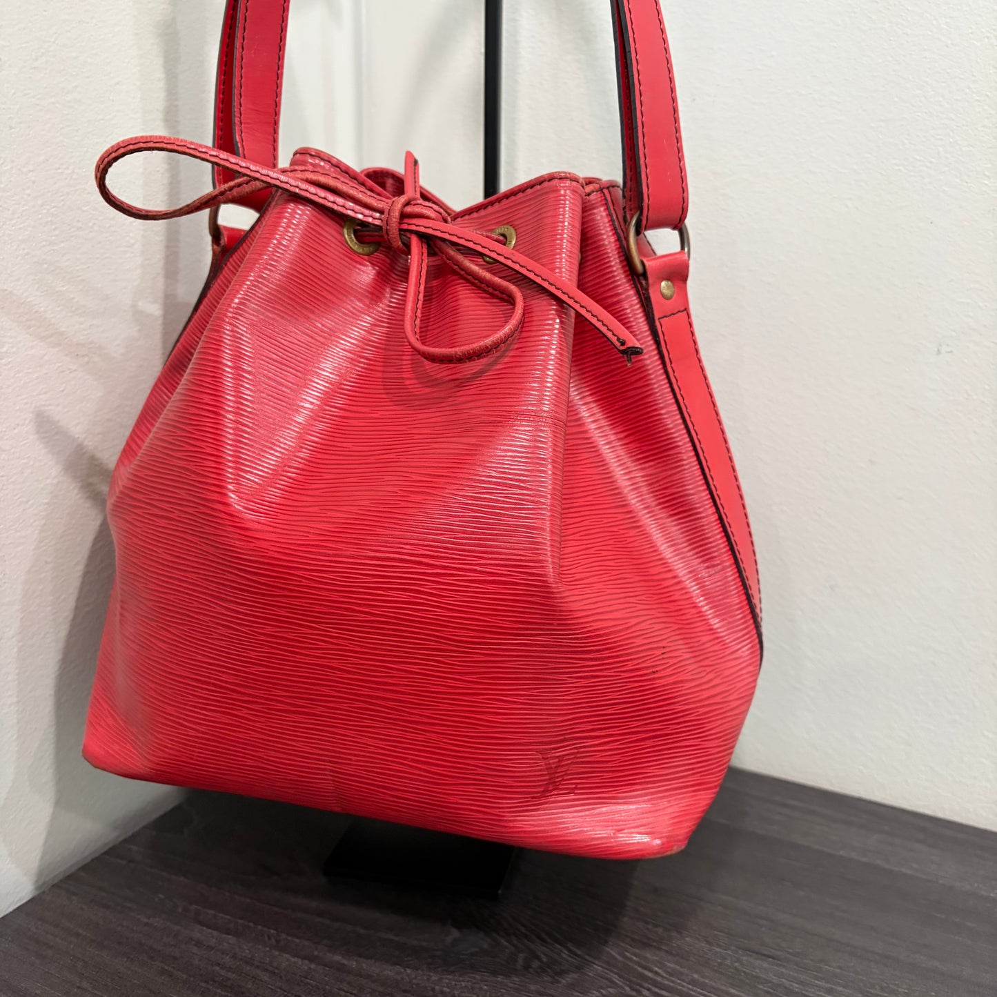 #020 LOUIS VUITTON Red Epi Petit Noe