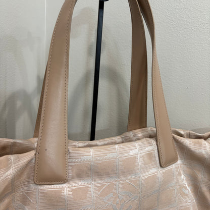 #021 CHANEL Neutral CC Tote