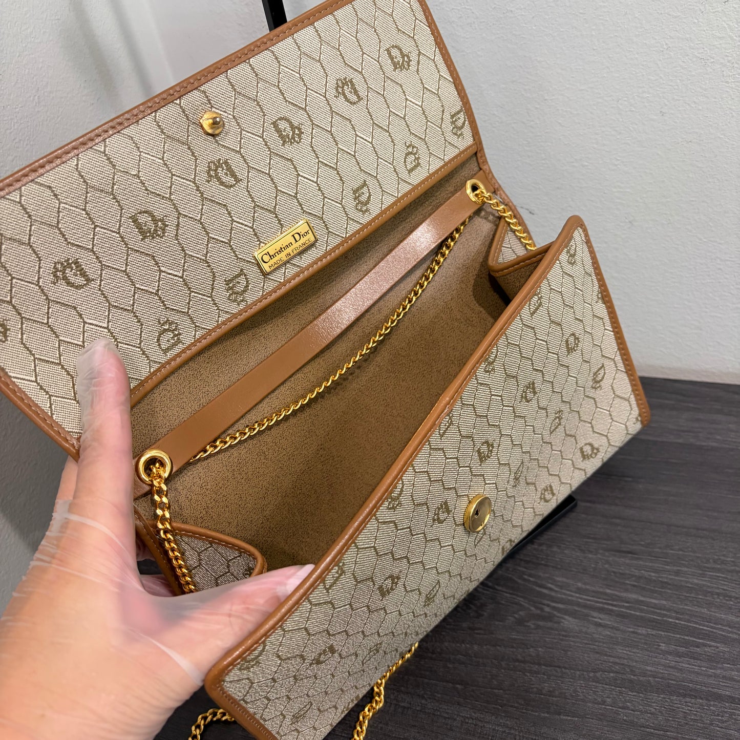 #023 CHRISTIAN DIOR Beige Honeycomb Shoulder Bag